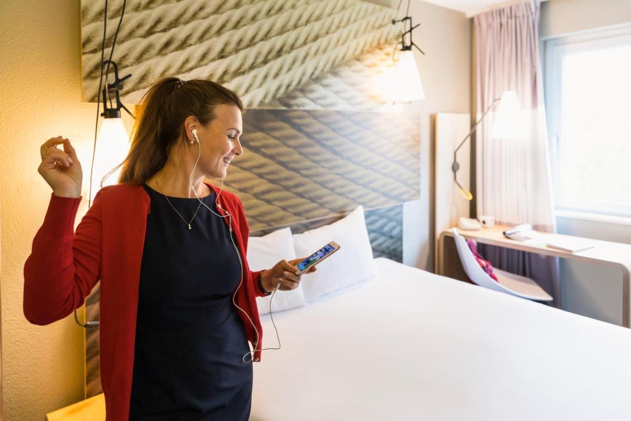 Ibis Paris Rueil Malmaison Εξωτερικό φωτογραφία