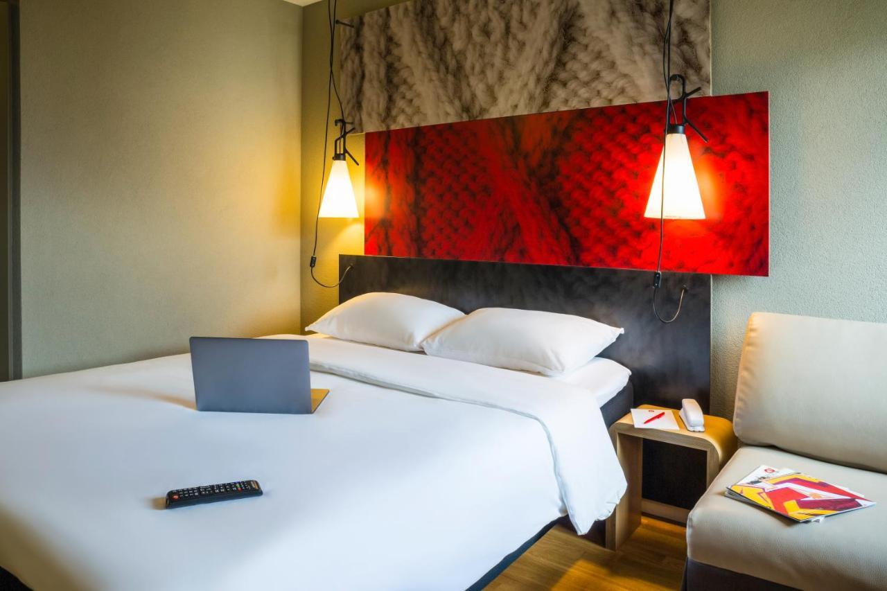 Ibis Paris Rueil Malmaison Εξωτερικό φωτογραφία