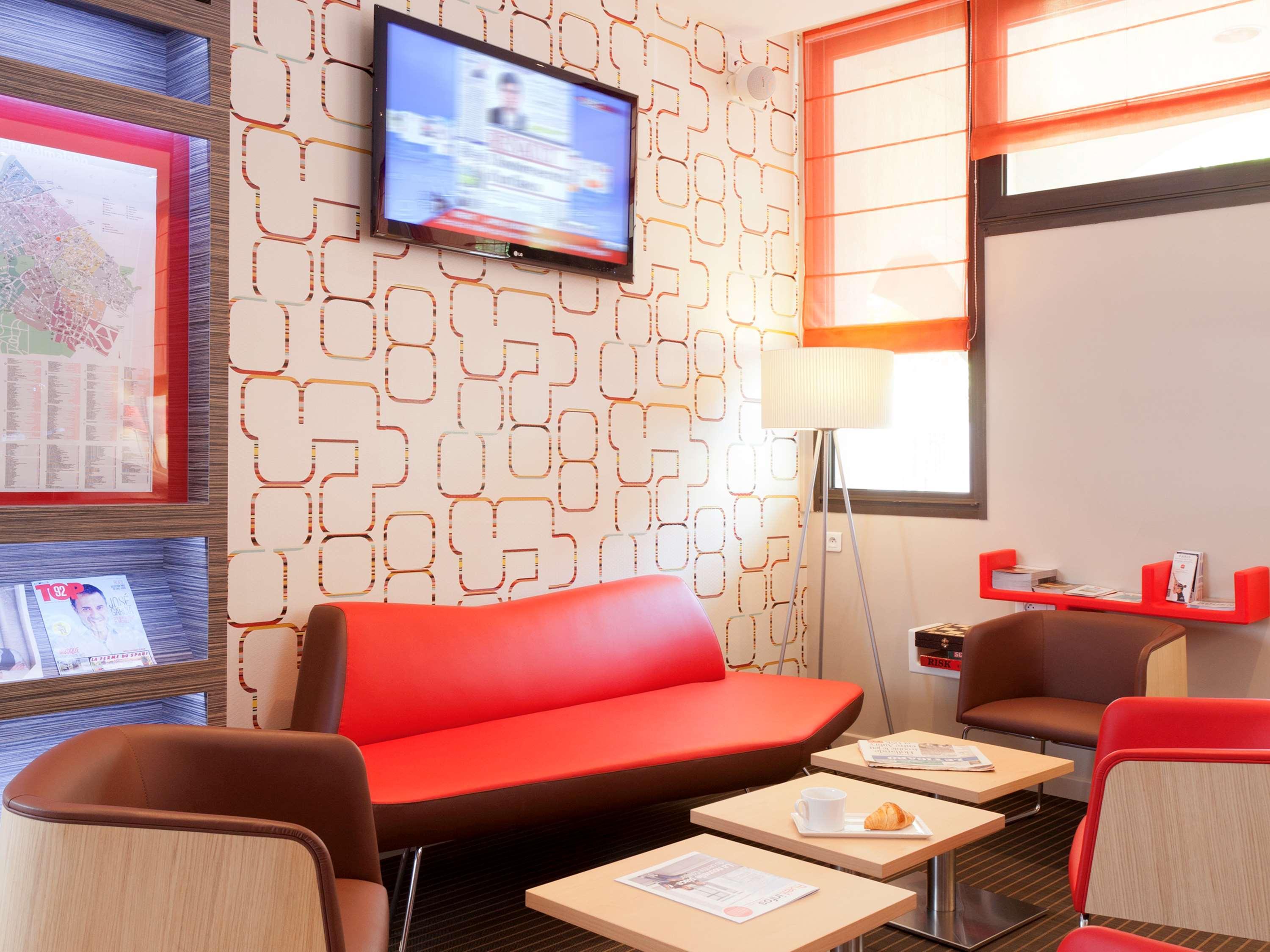 Ibis Paris Rueil Malmaison Εξωτερικό φωτογραφία