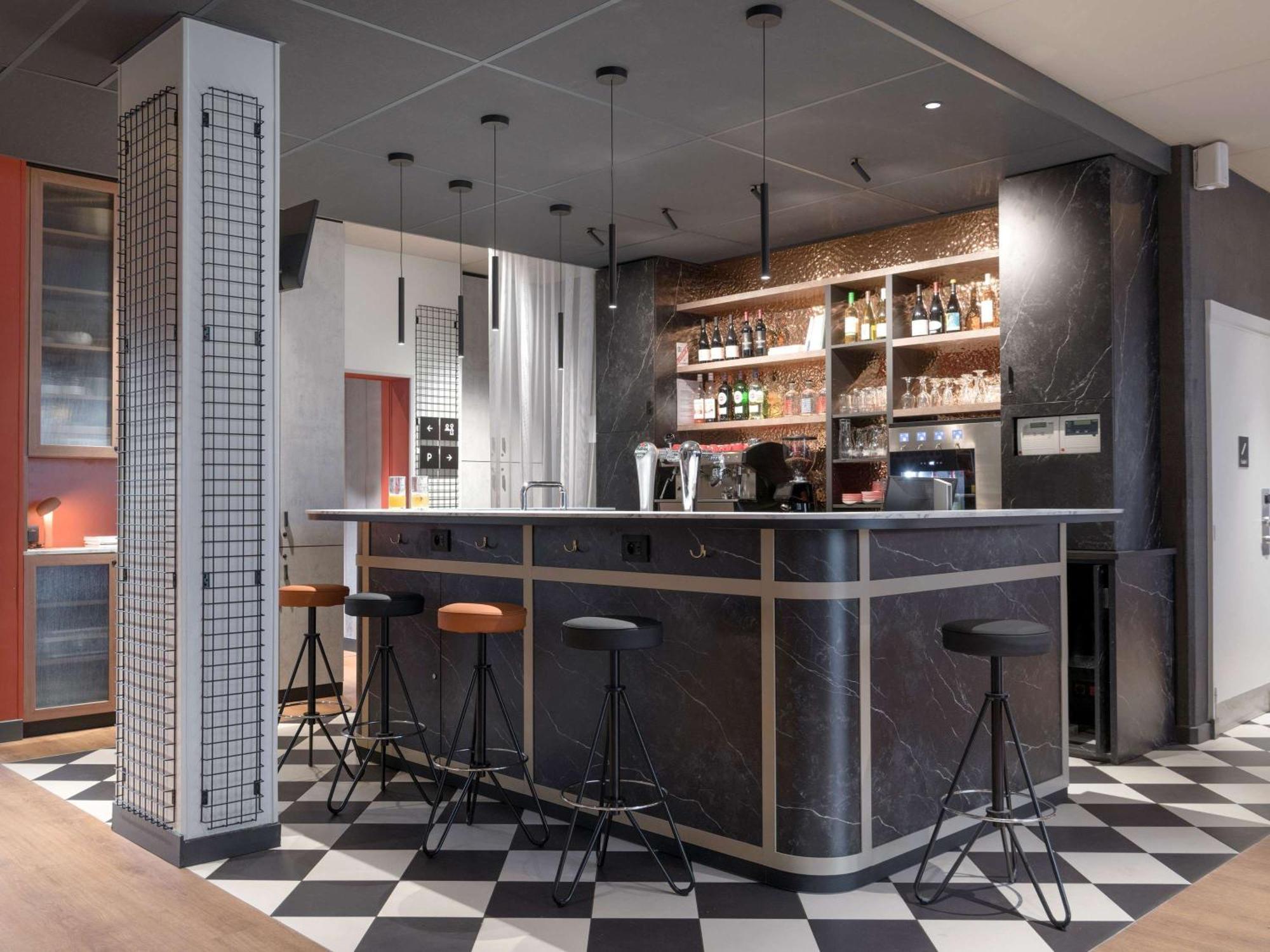 Ibis Paris Rueil Malmaison Εξωτερικό φωτογραφία