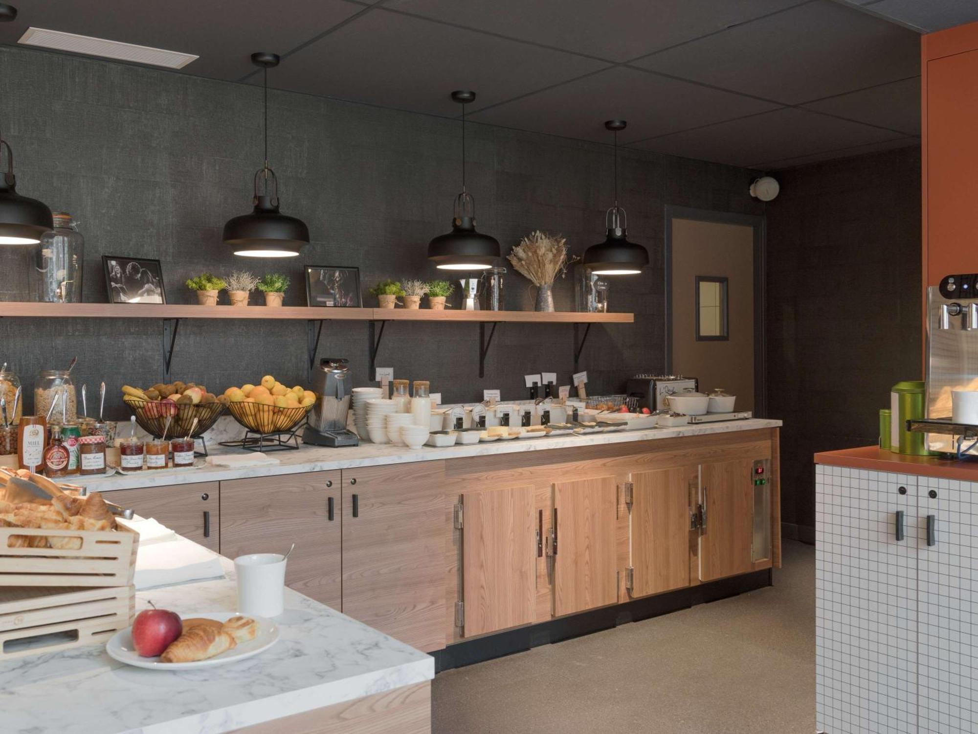 Ibis Paris Rueil Malmaison Εξωτερικό φωτογραφία